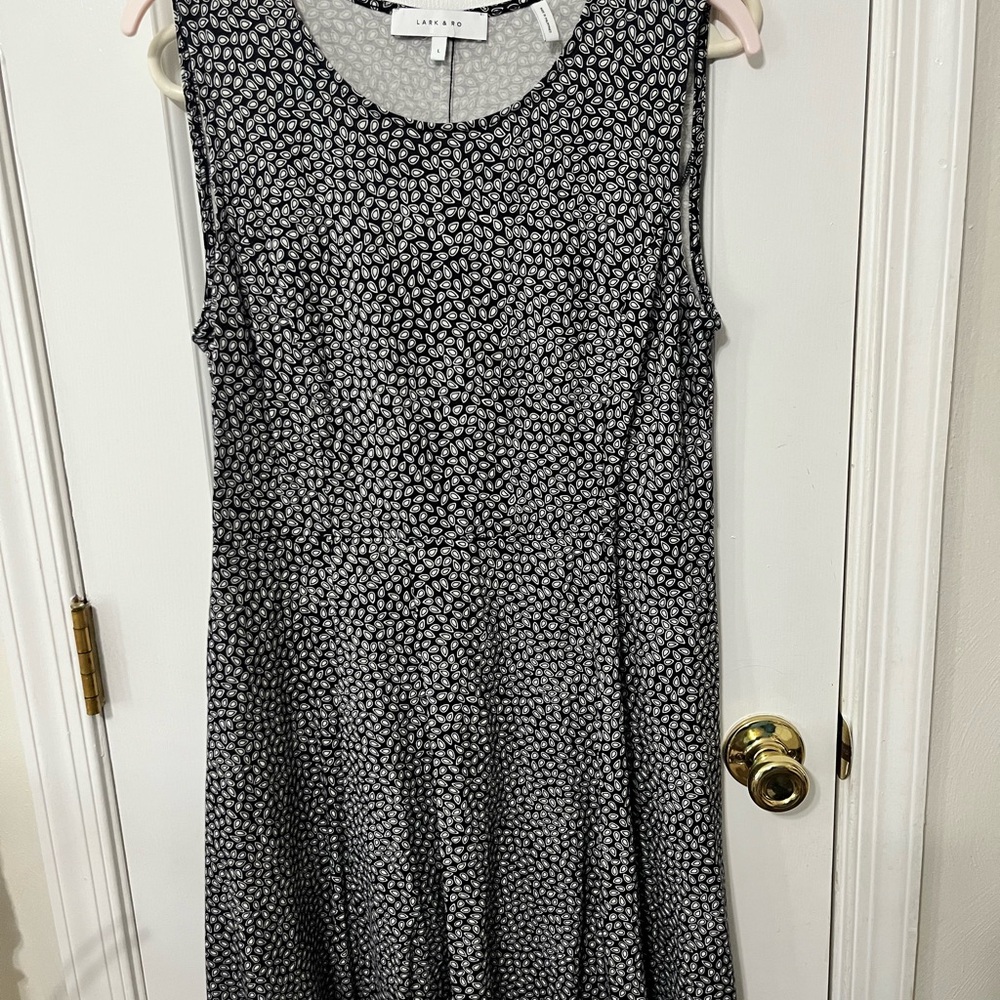 Loft Women's Black and White Patterned Dress